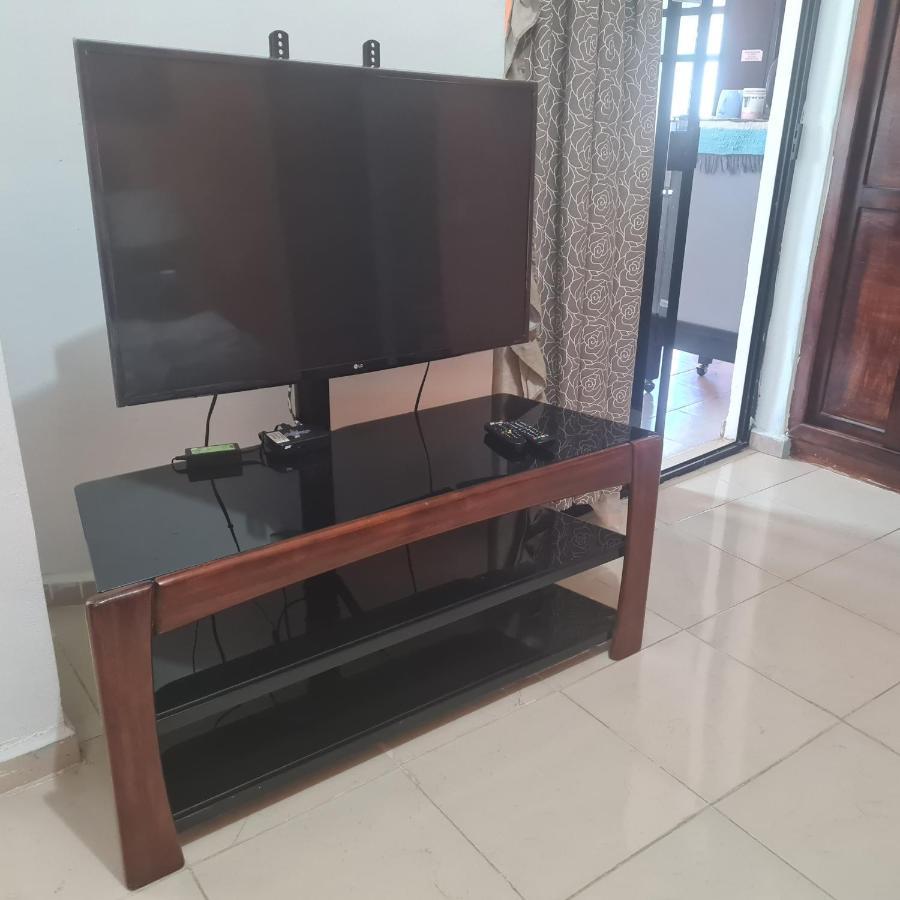 Depto. Maia: A/C, Agua Caliente, Wifi, Tv, Cable. Apartman Palenque Kültér fotó