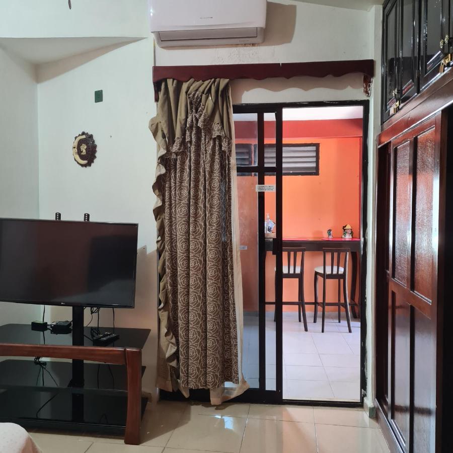Depto. Maia: A/C, Agua Caliente, Wifi, Tv, Cable. Apartman Palenque Kültér fotó